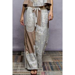 POL Vintage-Inspired Patchwork Cotton Pants – Boho Lace & Embroidery Detail